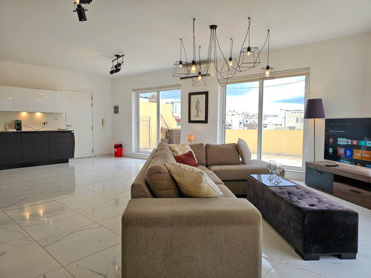 Mive Luxury Sea View Penthouse Lejlighed Gzira Eksteriør billede