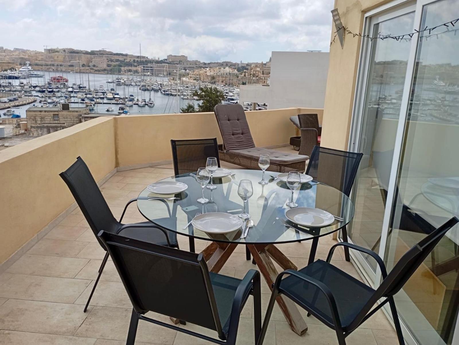 Mive Luxury Sea View Penthouse Lejlighed Gzira Eksteriør billede