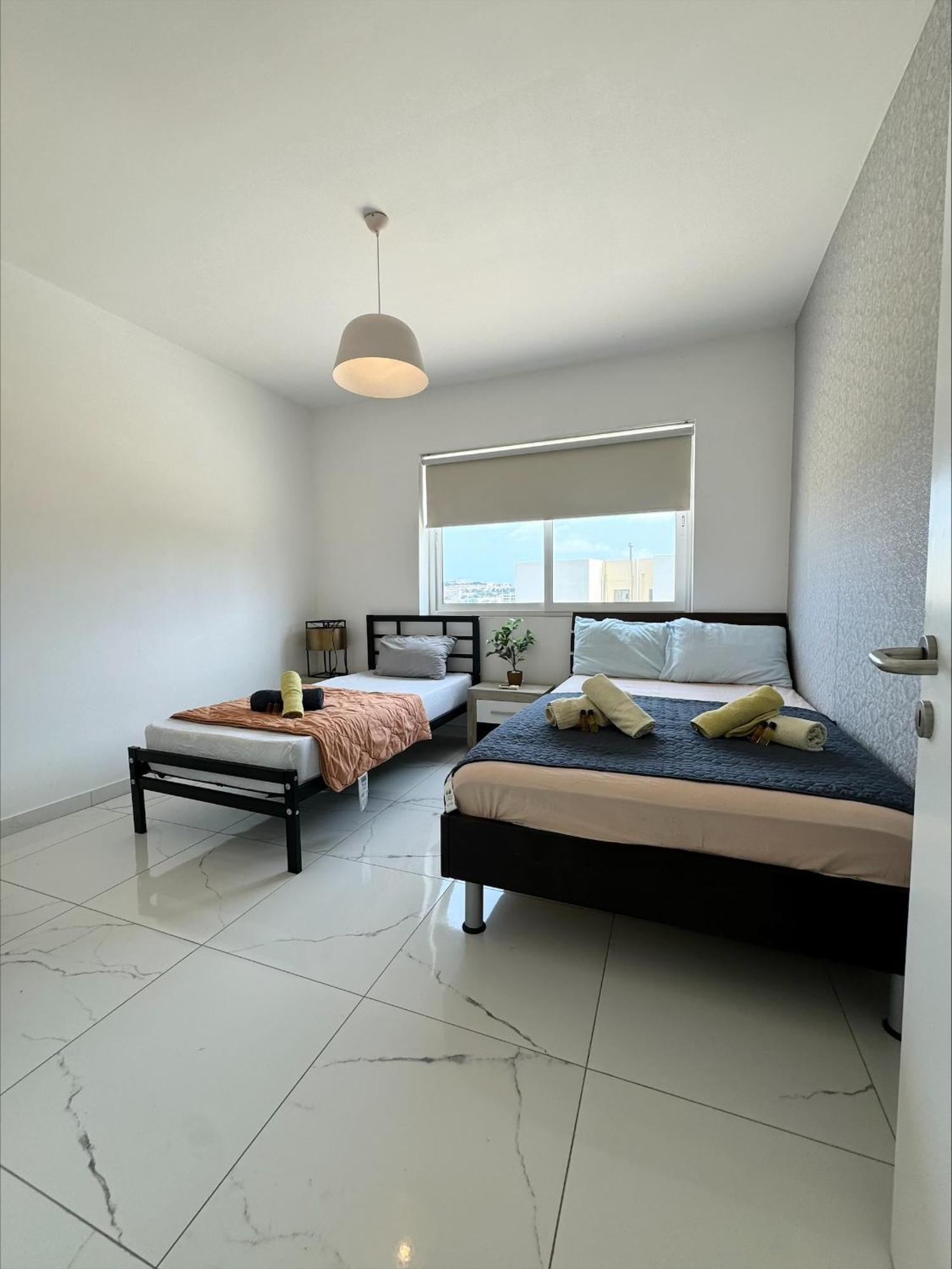 Mive Luxury Sea View Penthouse Lejlighed Gzira Eksteriør billede
